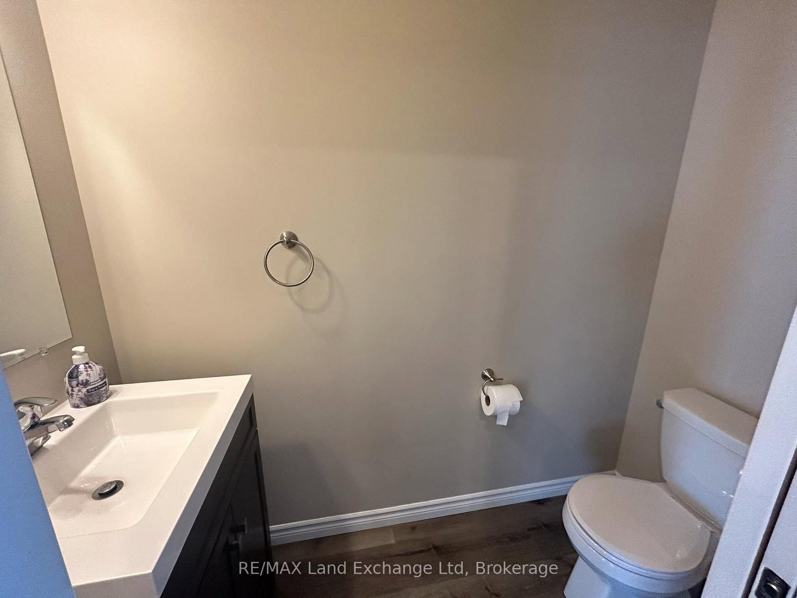2 - 206 Rutledge Street, North Huron 4