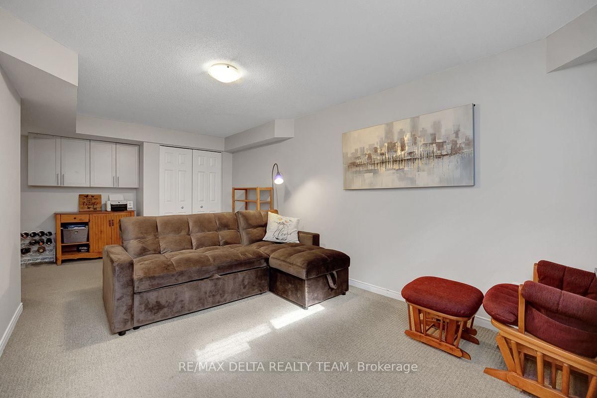 429 Dusk Private • Ottawa, ON photo 28
