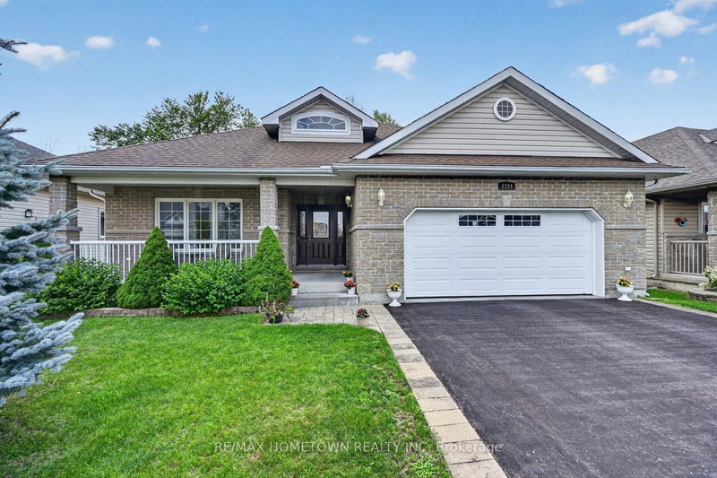 1124 McClure Crescent