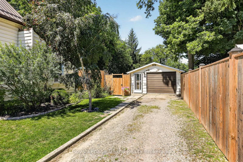 257 Hunter Street