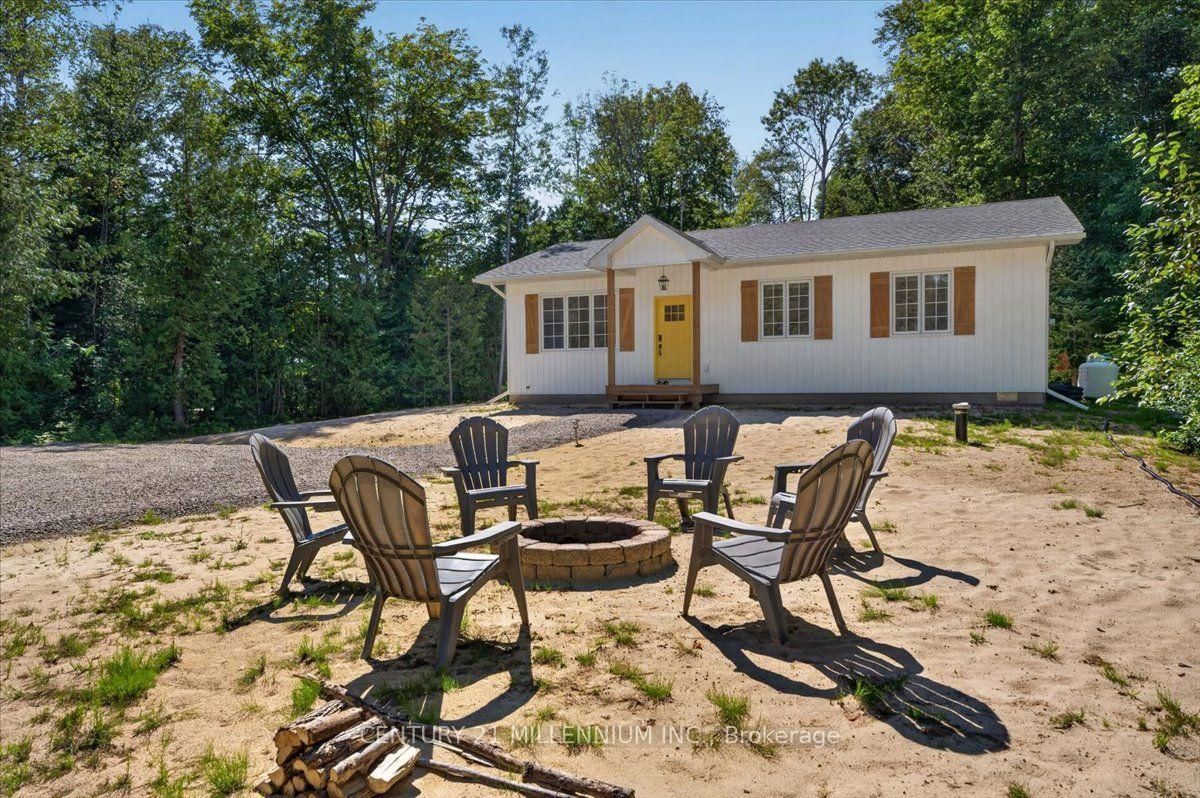 34 Rolling Hills Drive • South Bruce Peninsula, ON photo 1