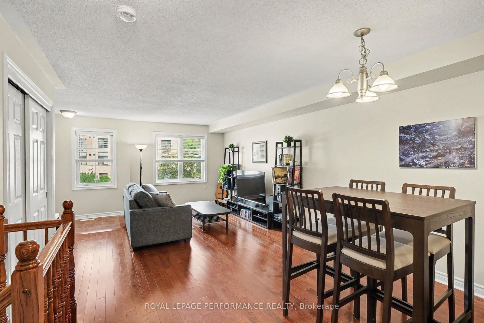 269A Titanium Private • Ottawa, ON photo 9