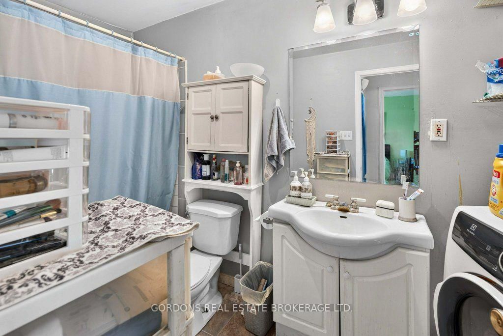 11703 Highway 41 • Kaladar, ON photo 17