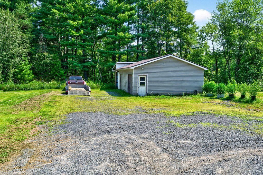 11703 Highway 41 • Kaladar, ON photo 5
