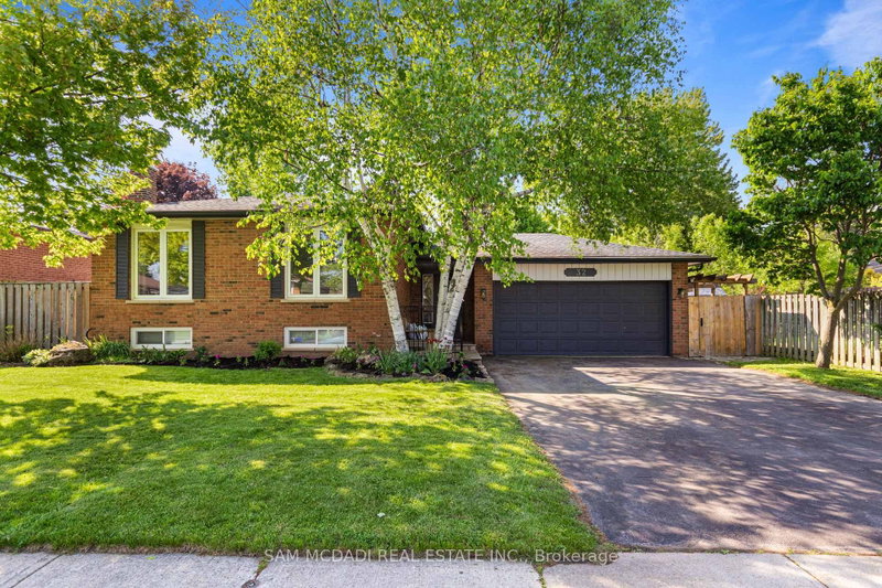 32 Milverton Close