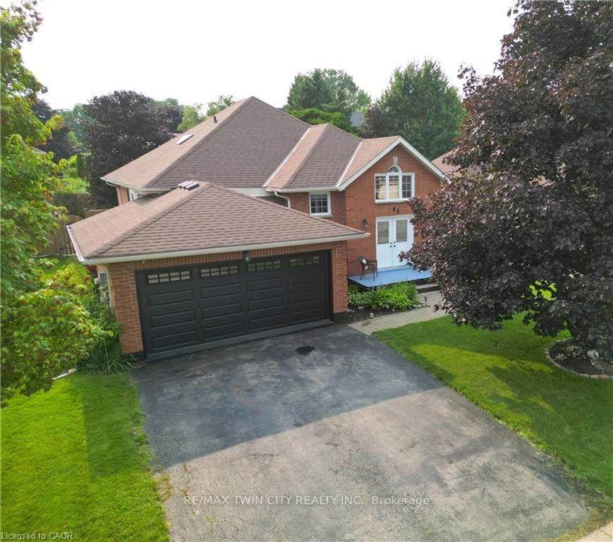 49 KING WILLIAM Street • Brant, ON photo 2