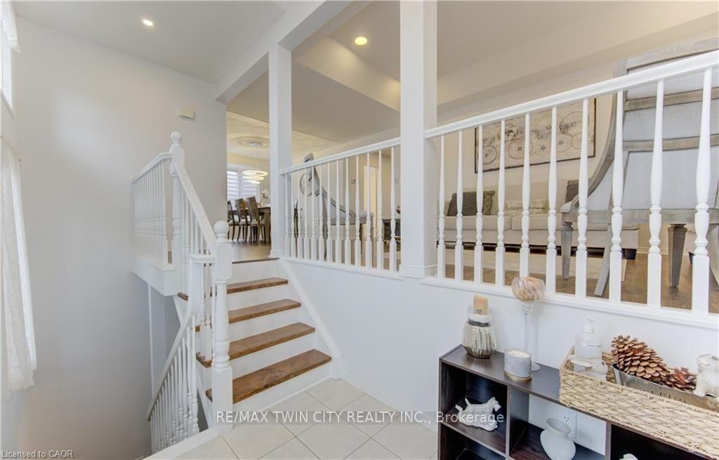 49 KING WILLIAM Street • Brant, ON photo 5