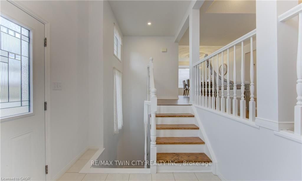 49 KING WILLIAM Street • Brant, ON photo 7