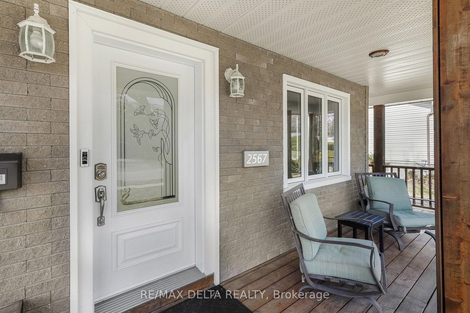 2567 Cleroux Crescent • Ottawa, ON photo 3