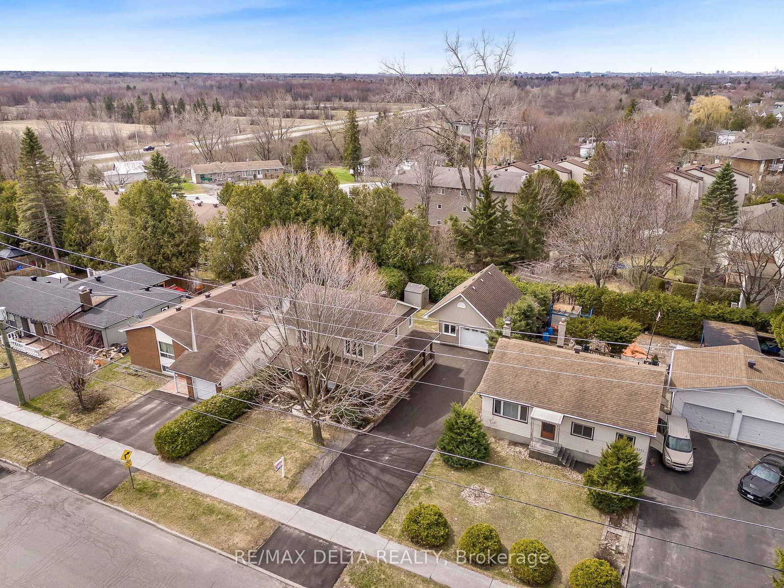 2567 Cleroux Crescent • Ottawa, ON photo 31