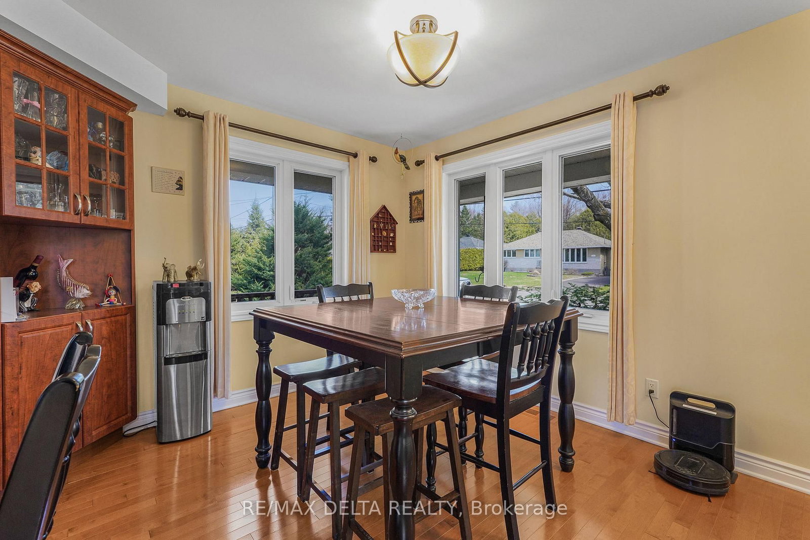 2567 Cleroux Crescent • Ottawa, ON photo 5