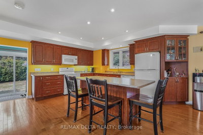 2567 Cleroux Crescent • Ottawa, ON photo 9