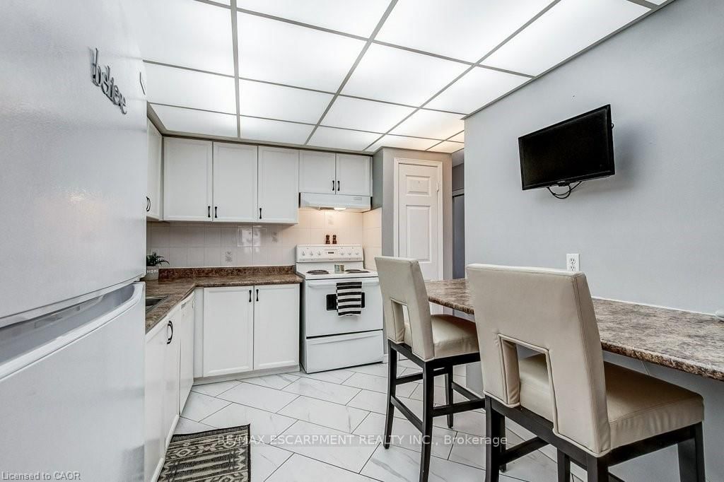 391 STONE CHURCH Road E • #22 • Hamilton, ON photo 17