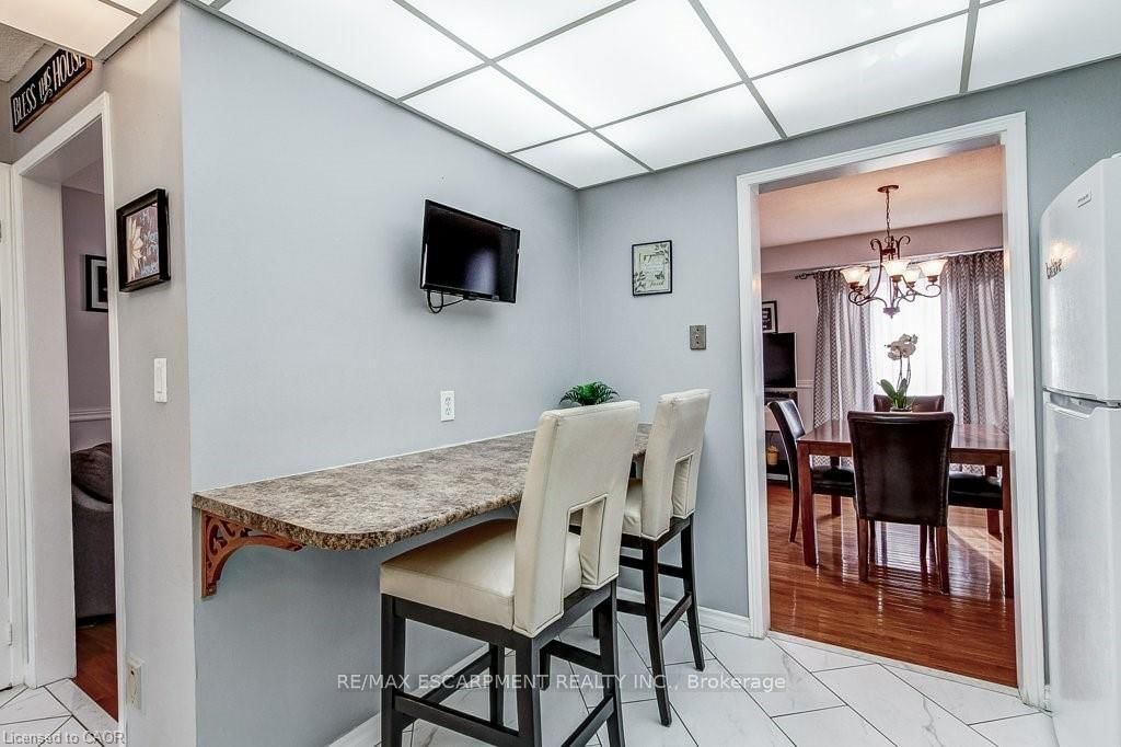 391 STONE CHURCH Road E • #22 • Hamilton, ON photo 18
