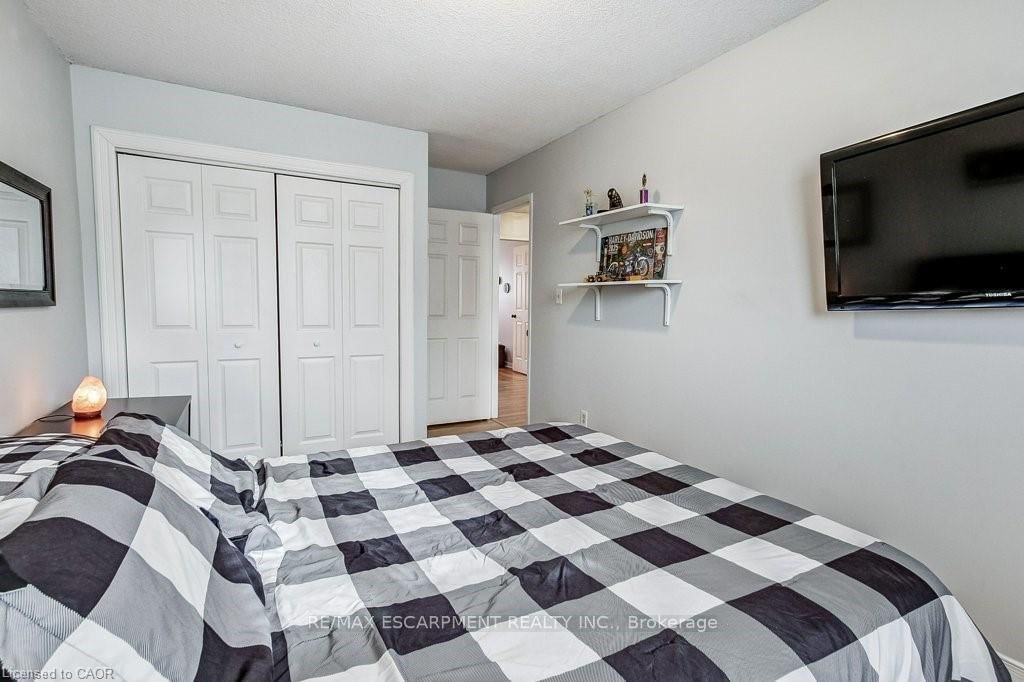 391 STONE CHURCH Road E • #22 • Hamilton, ON photo 29