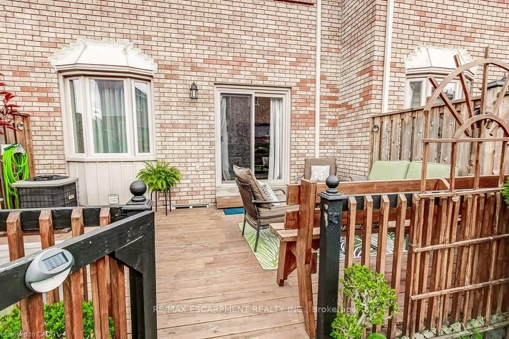 391 STONE CHURCH Road E • #22 • Hamilton, ON photo 39