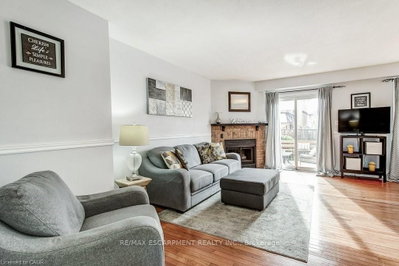 391 STONE CHURCH Road E • #22 • Hamilton, ON photo 9