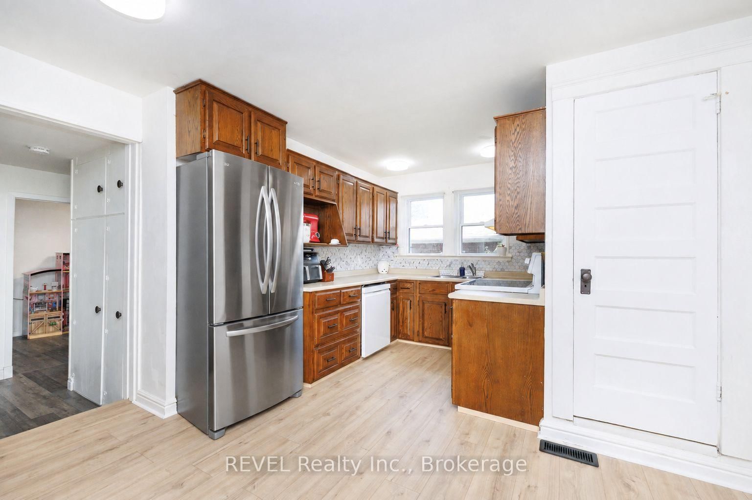 2791 NEPTUNE Crescent • Niagara Falls, ON photo 12