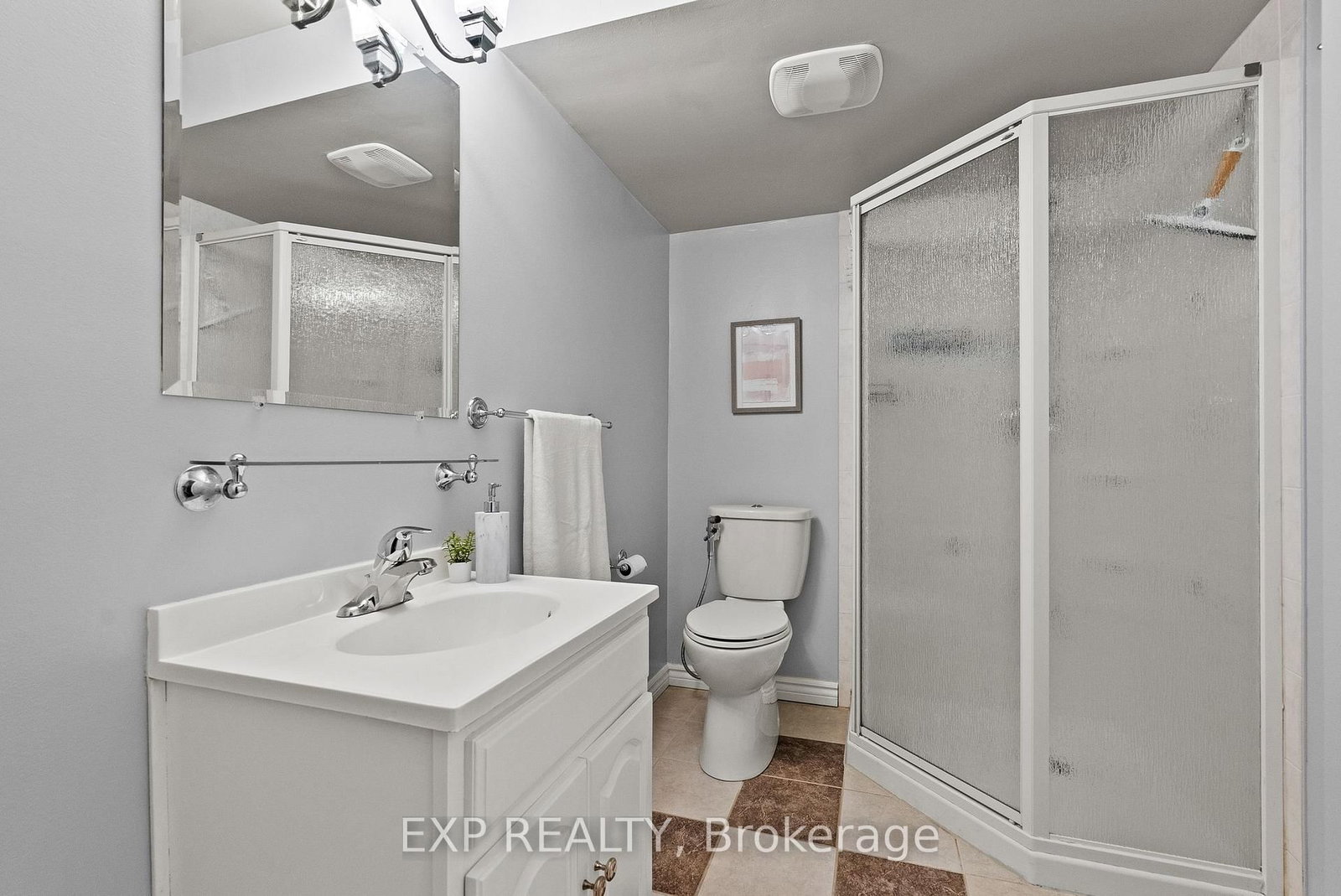 112 Redcliff Avenue • Ottawa, ON photo 39