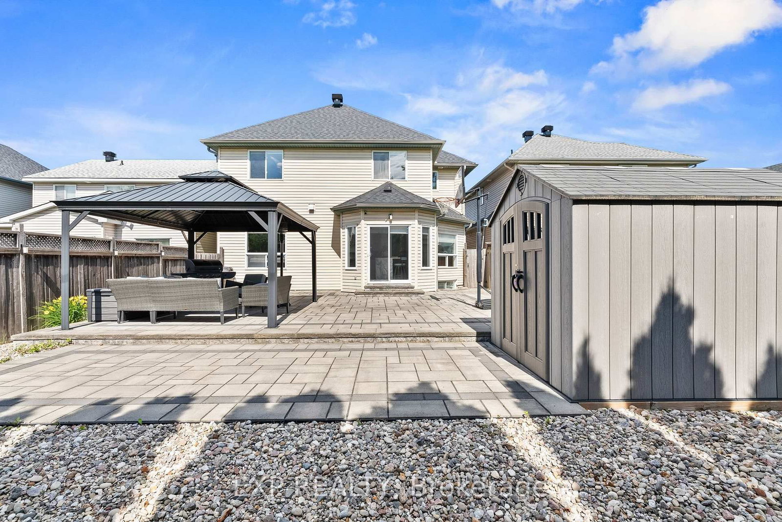 112 Redcliff Avenue • Ottawa, ON photo 5