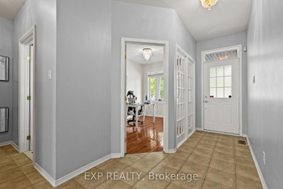 112 Redcliff Avenue • Ottawa, ON photo 8