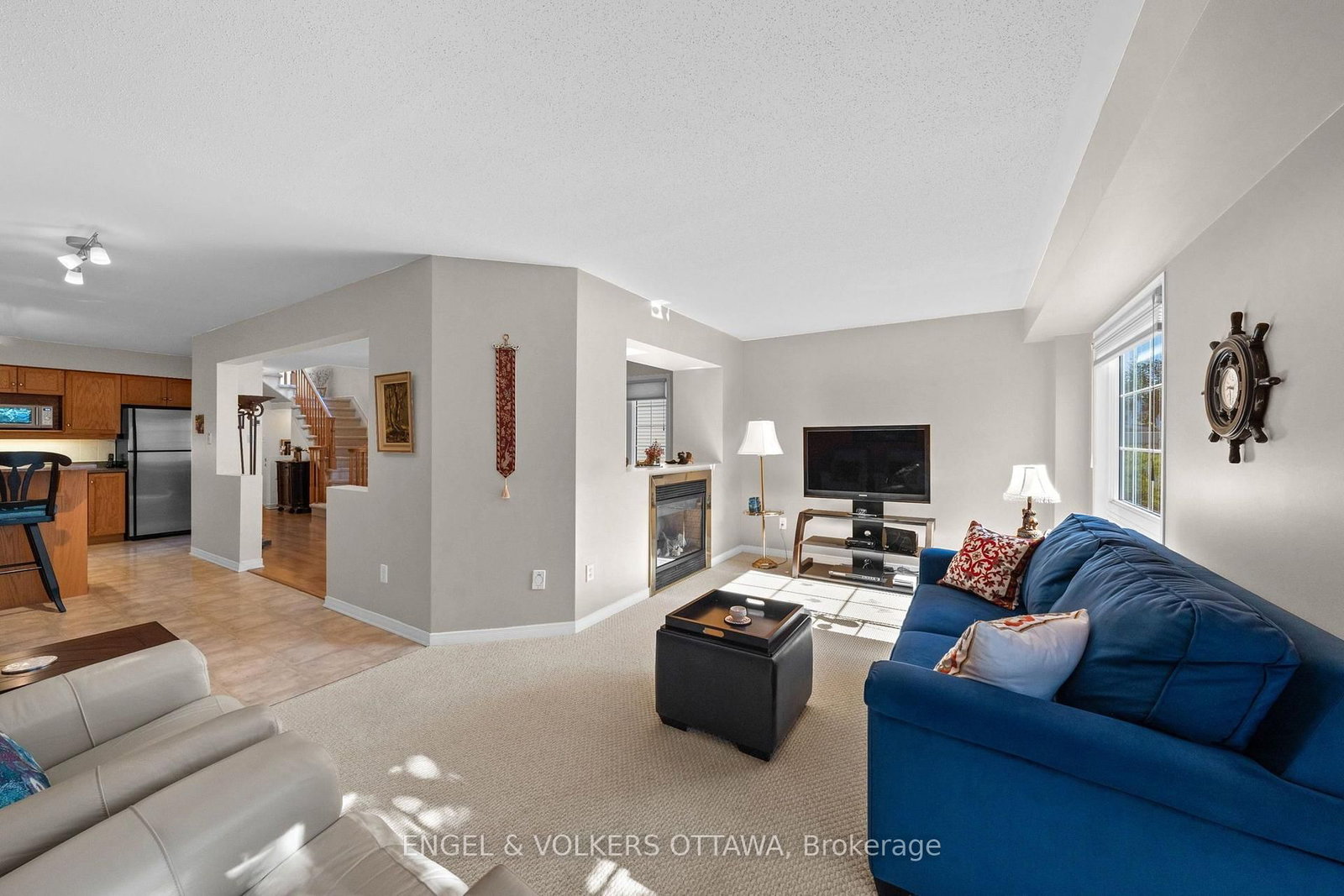 48 Fieldberry Private • Ottawa, ON photo 10