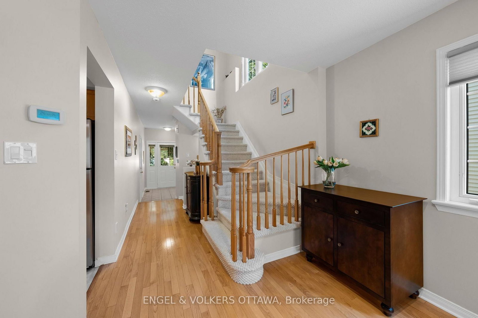 48 Fieldberry Private • Ottawa, ON photo 13