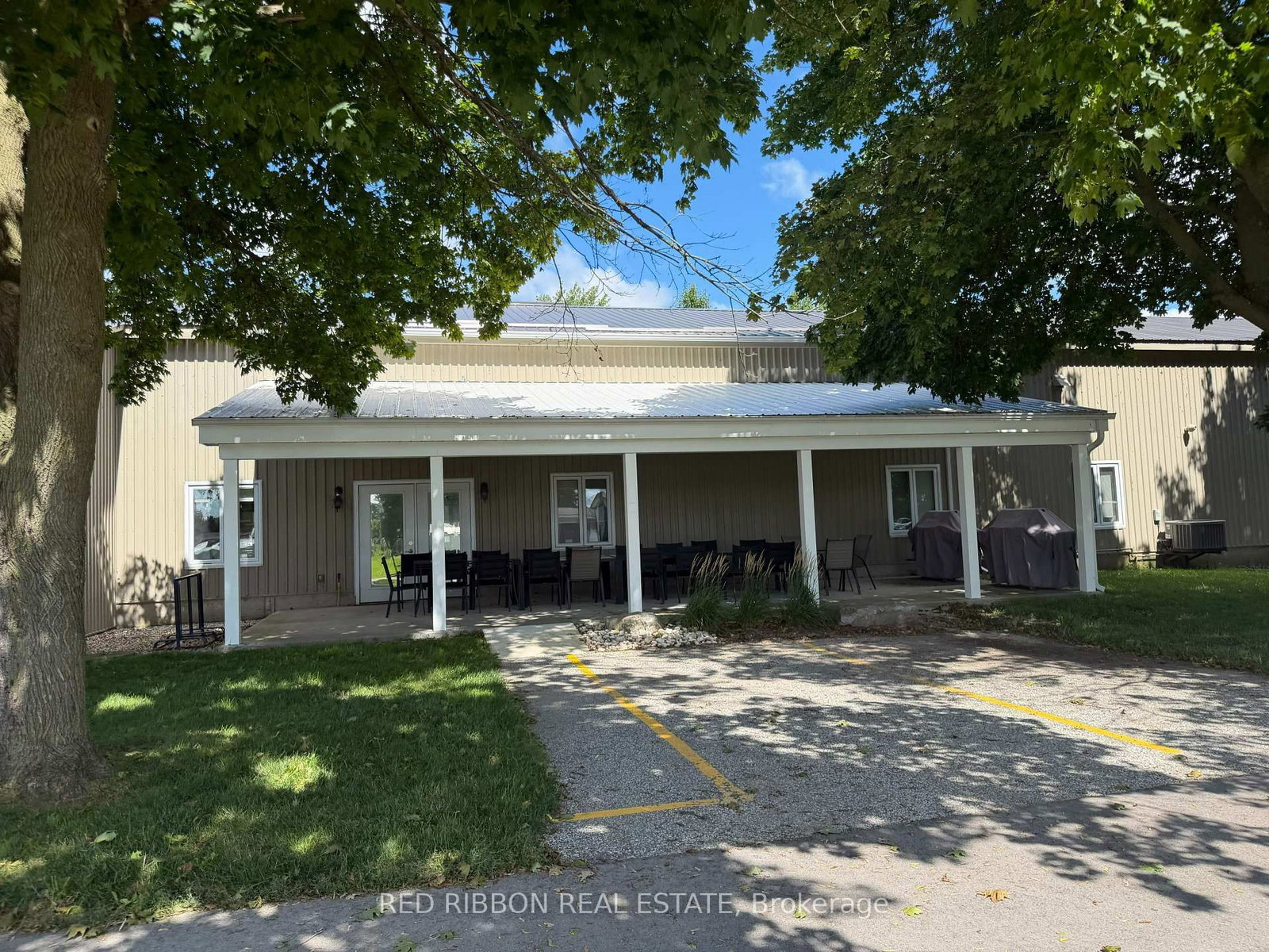 16 Velma Street • Strathroy-Caradoc, ON photo 38