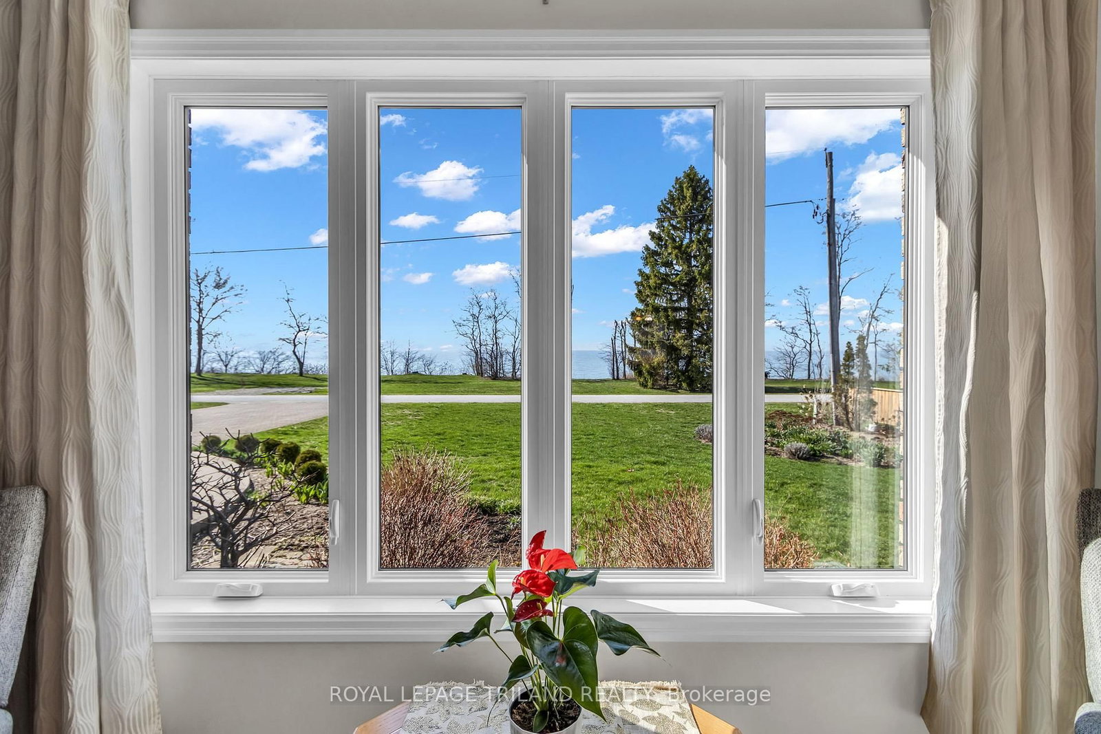 5257 Cliff Road • Lambton Shores, ON photo 25