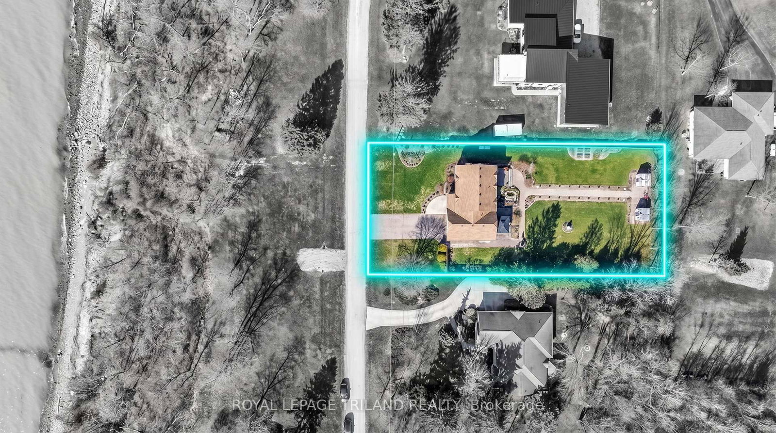 5257 Cliff Road • Lambton Shores, ON photo 4