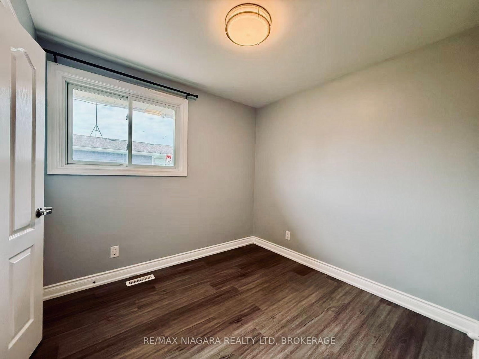 3102 Ussher Street • Niagara Falls, ON photo 12
