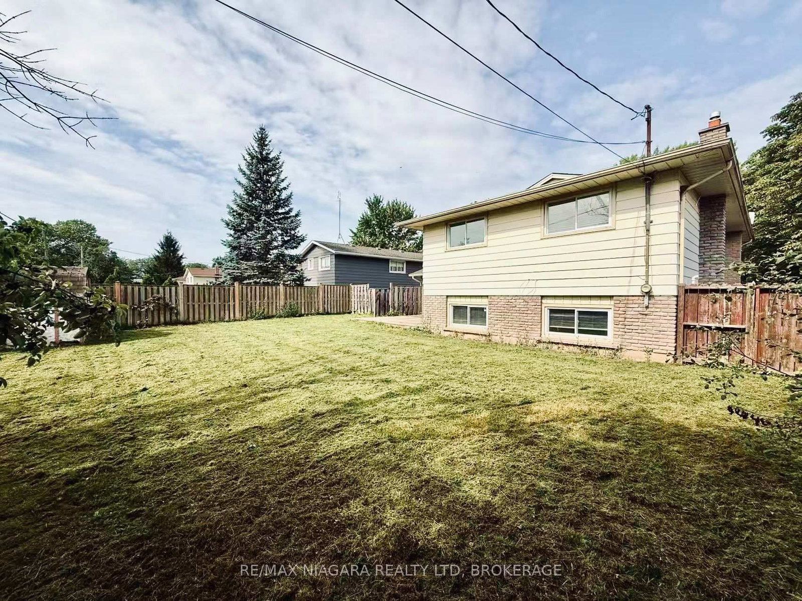 3102 Ussher Street • Niagara Falls, ON photo 4