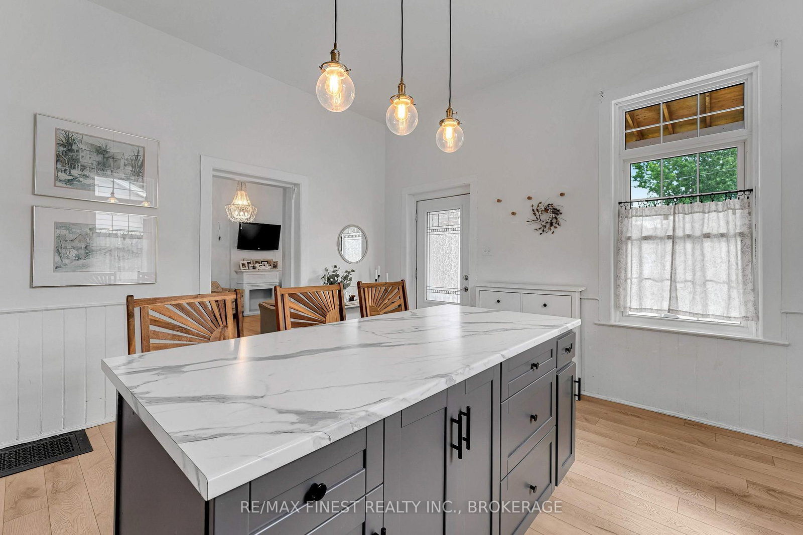 136 Robert Street • Napanee, ON photo 13