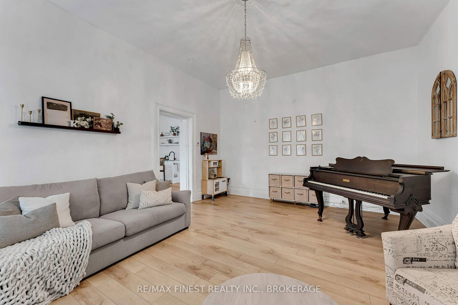 136 Robert Street • Napanee, ON photo 15