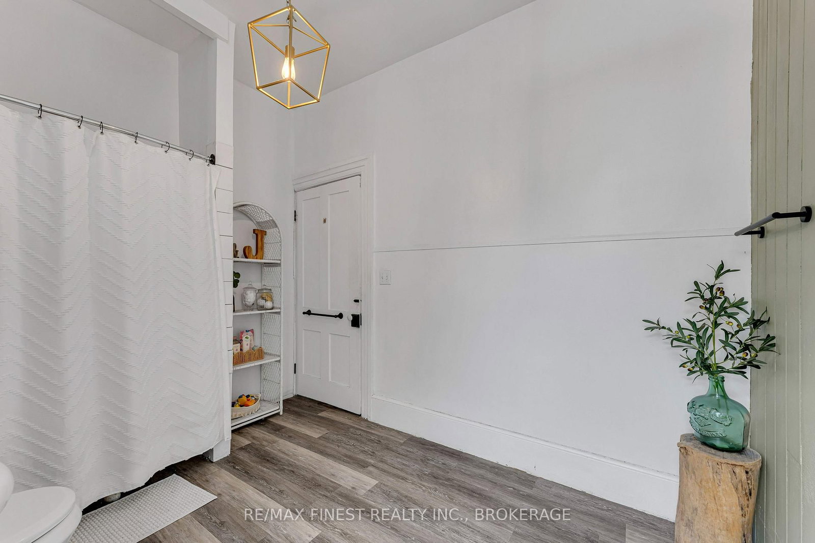 136 Robert Street • Napanee, ON photo 38