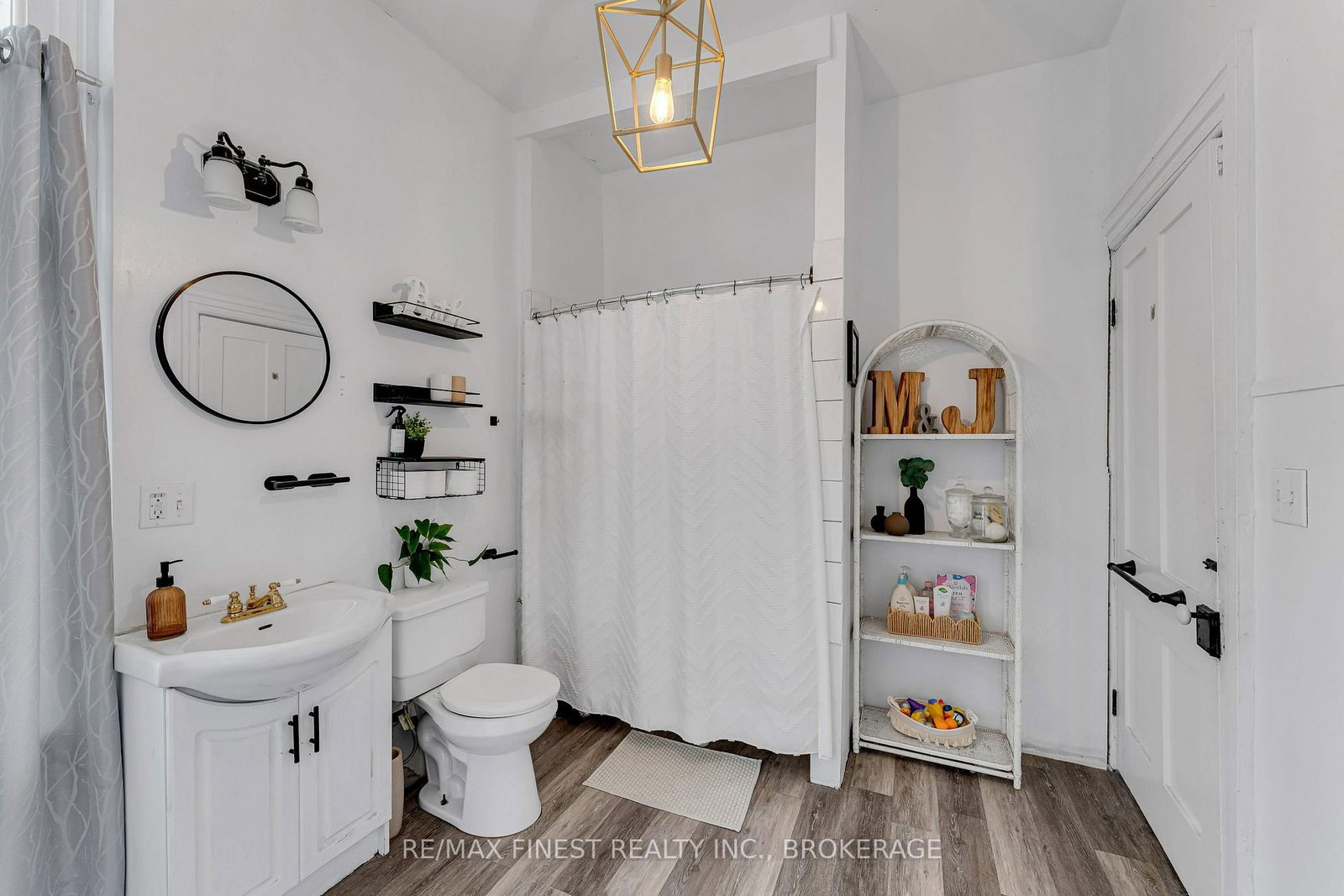 136 Robert Street - Photo 39