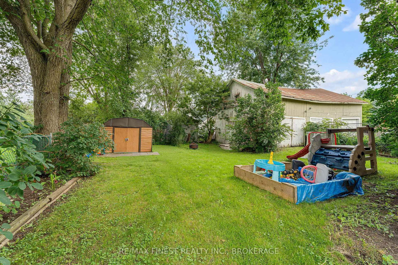 136 Robert Street • Napanee, ON photo 40