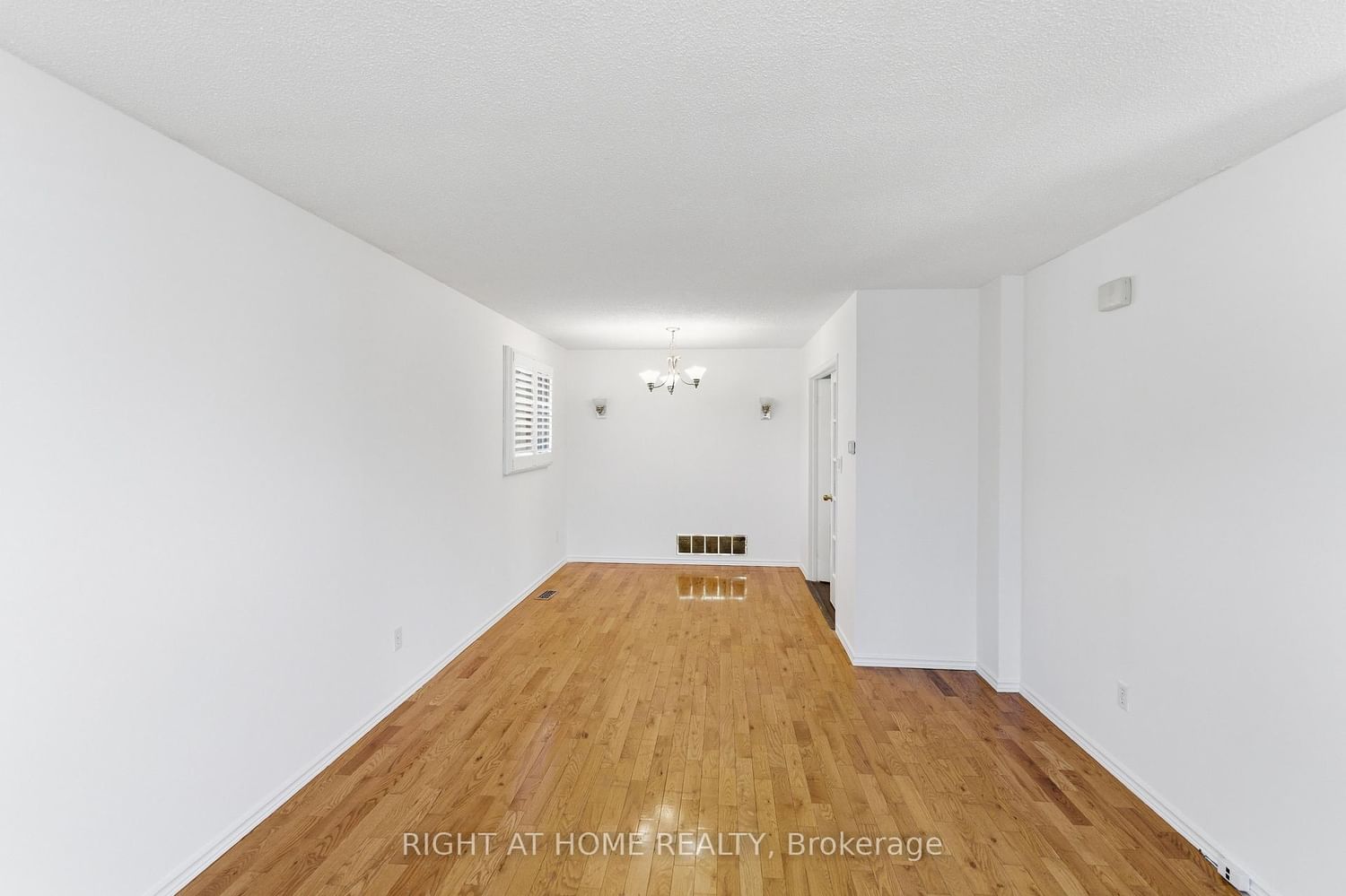 341 Rexford Drive • Hamilton, ON photo 10