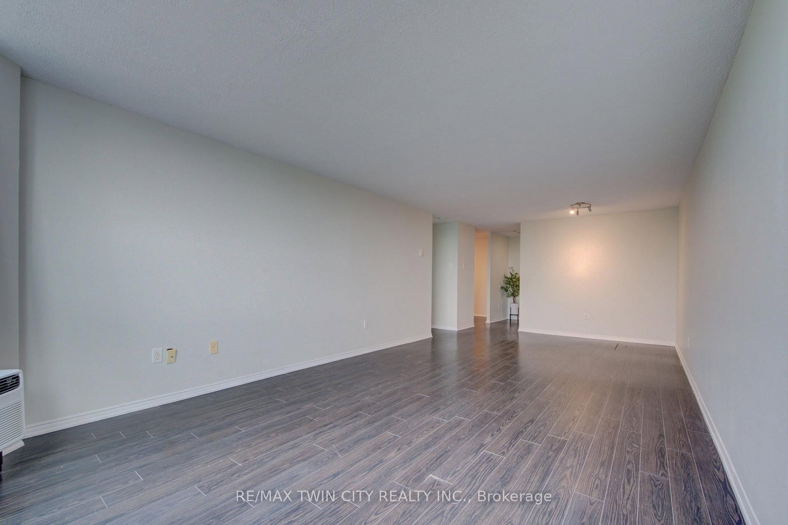 55 Green Valley Drive • #608 • Kitchener, ON photo 10