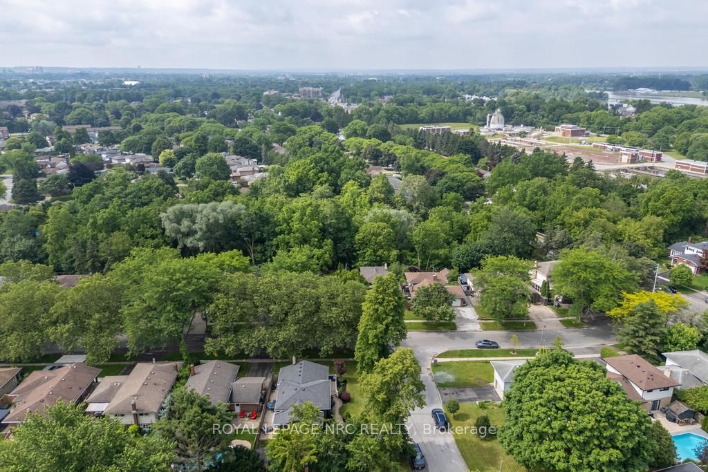 2 Kimberdale Court • St. Catharines, ON photo 34