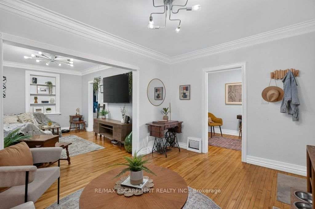 15 Crockett Street • Hamilton, ON photo 6