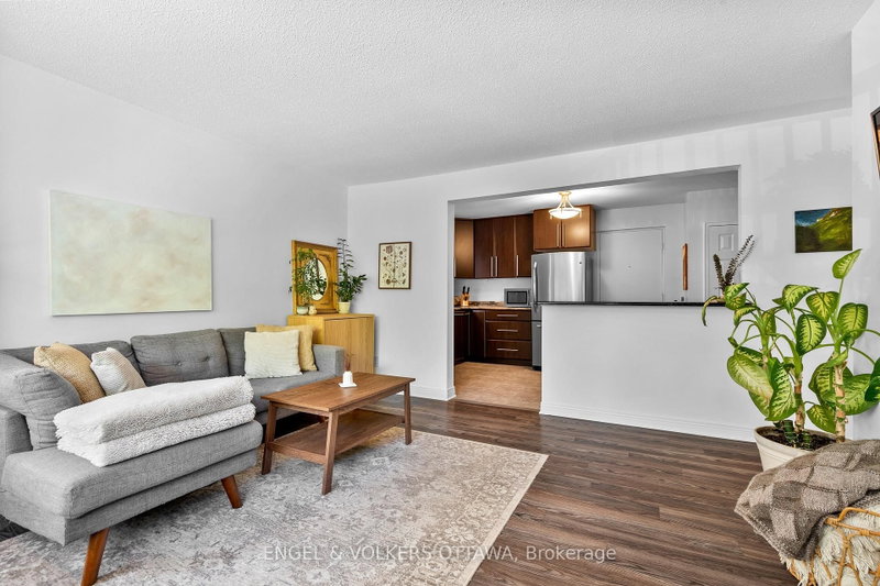 270 Beechwood Ave photo 4