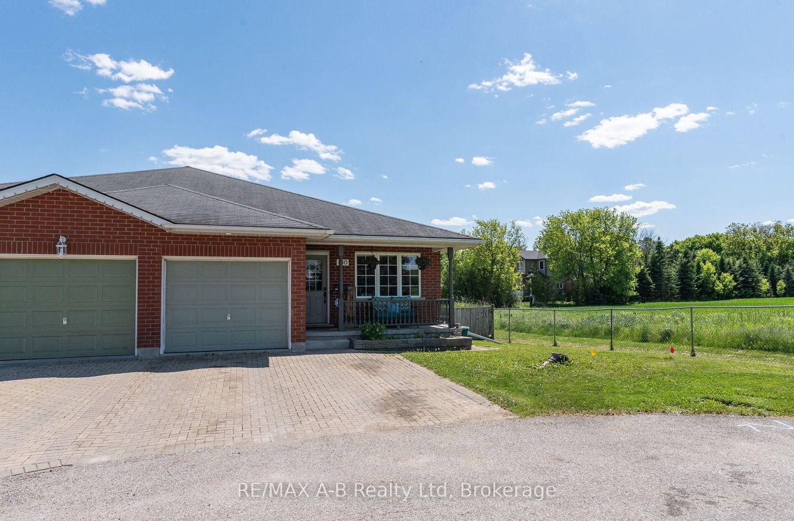 180 Westwood Avenue • East Zorra-Tavistock, ON photo 4