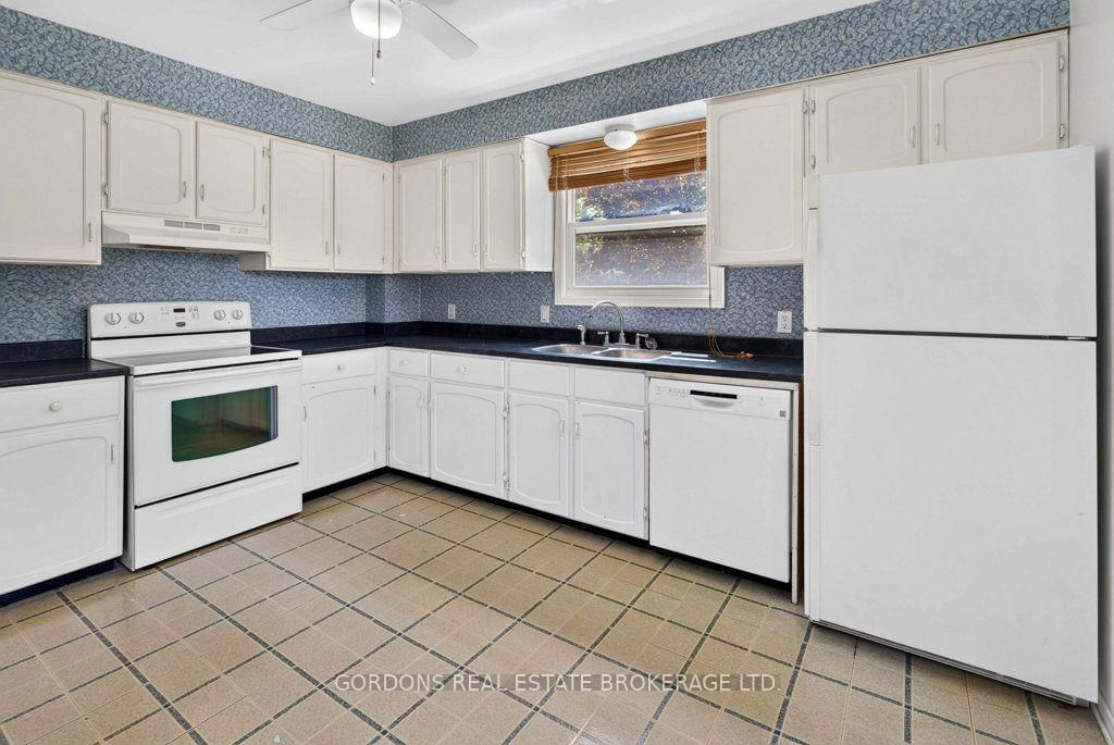 470 Kingsdale Avenue • Kingston, ON photo 19