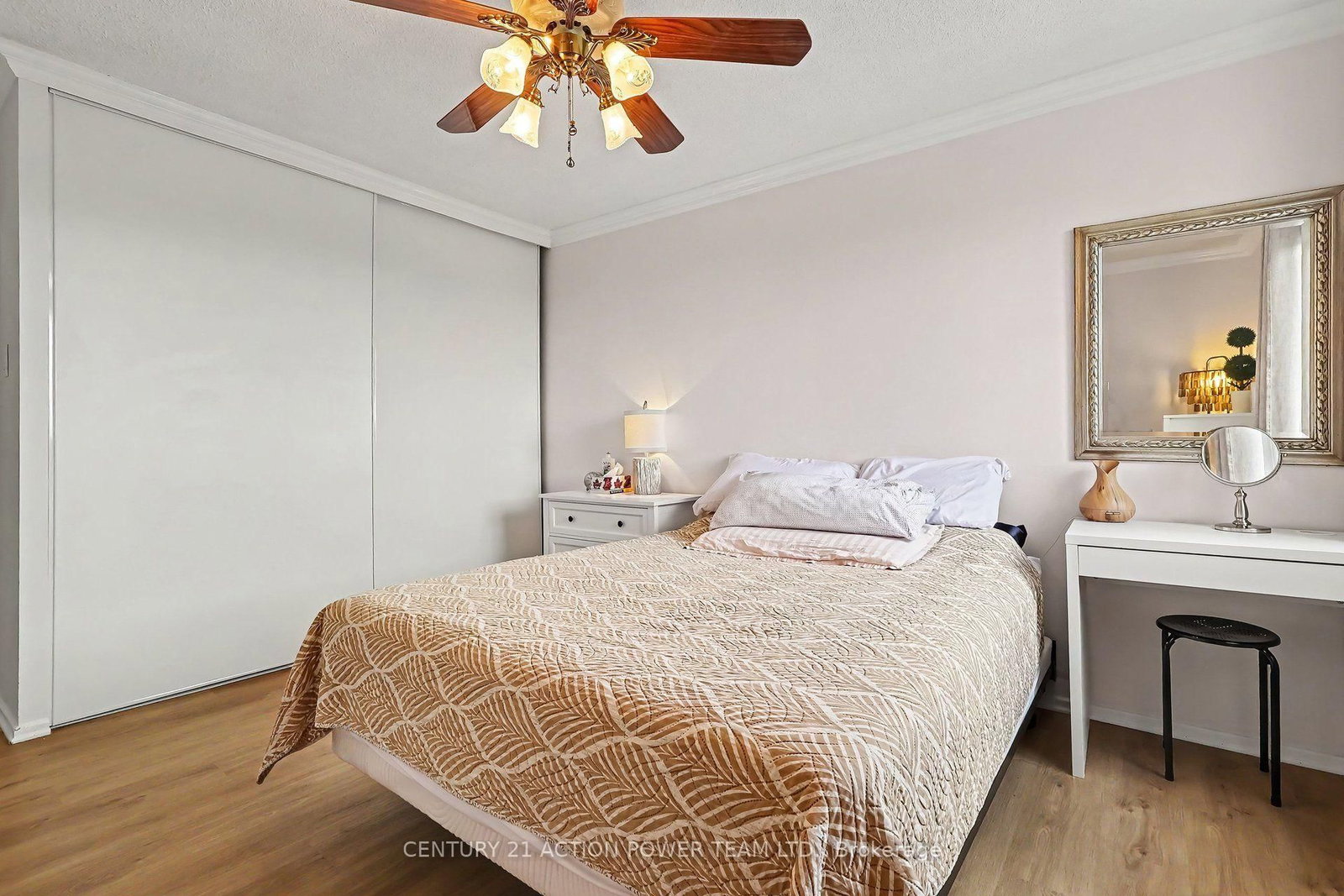 915 Elmsmere Road • #1006 • Ottawa, ON photo 12