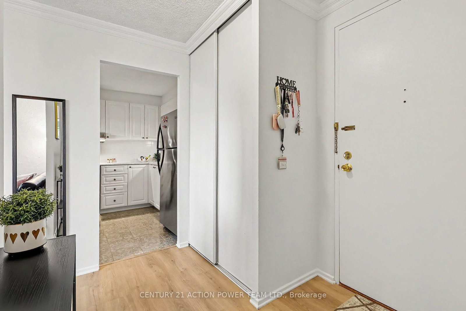 915 Elmsmere Road • #1006 • Ottawa, ON photo 3