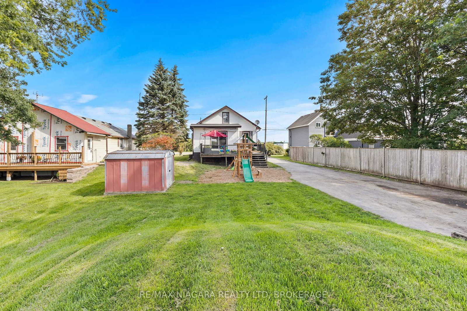 702 Main Street W • Port Colborne, ON photo 42