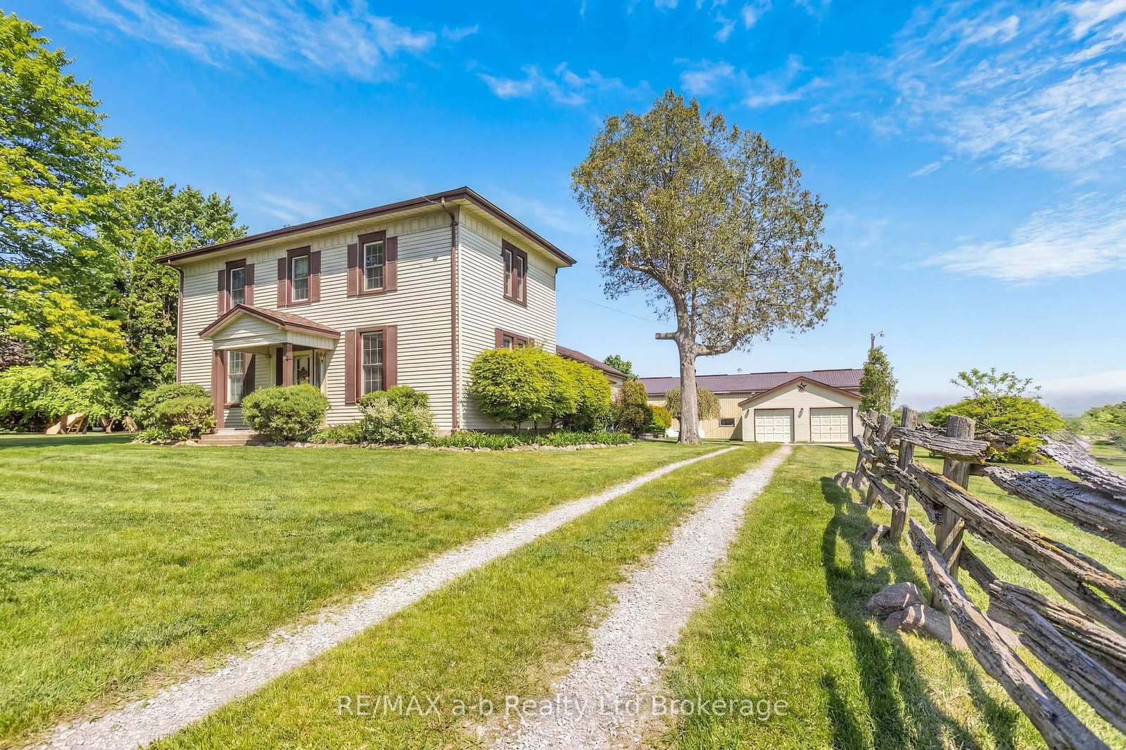 1813 Norfolk County 19 Road W • Norfolk, ON photo 7