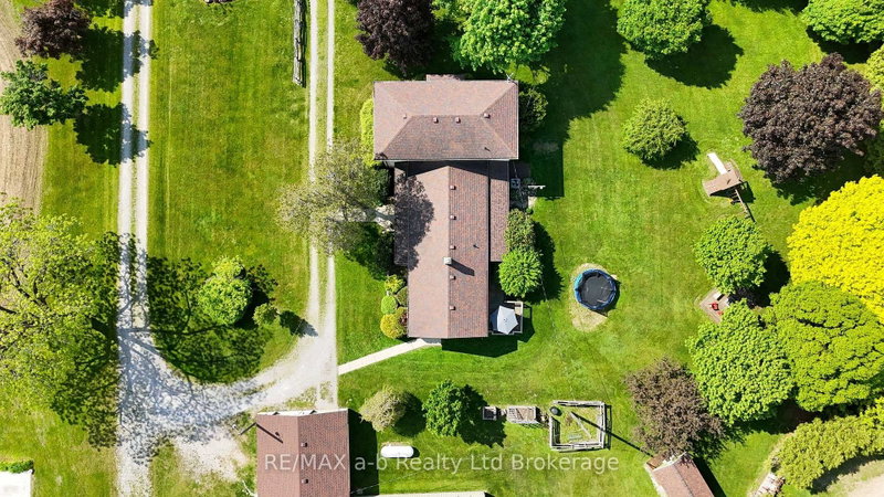 1813 Norfolk County 19 Rd W photo 5