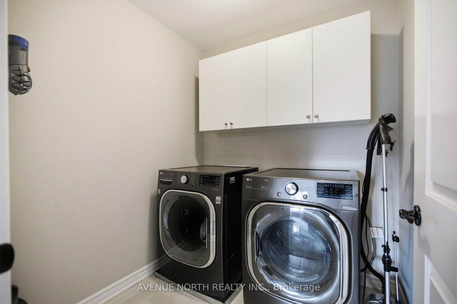 275 Trollius Way • Ottawa, ON photo 31